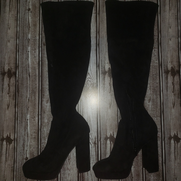 Forever 21 Black Knee High Boots - Picture 2 of 5